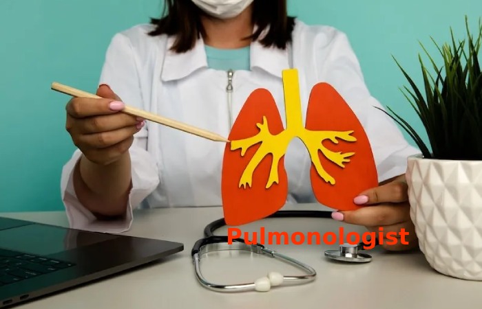 Pulmonologist