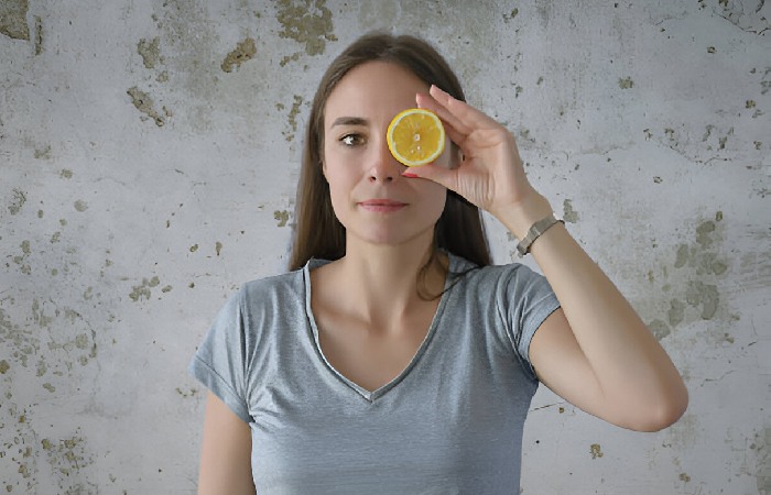Best 9 Natural Solutions Wellhealthorganic.Com : Remove Dark Spots On Face Tang - Lemon Juice